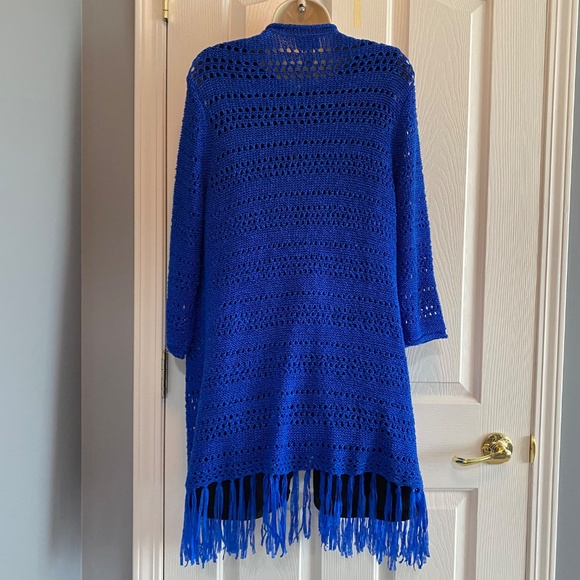 BUY 2 ITEMS & GET 1 FREE: Chico’s Travelers Blue Knit Fringe Cardigan Sz 12 - Picture 5 of 8